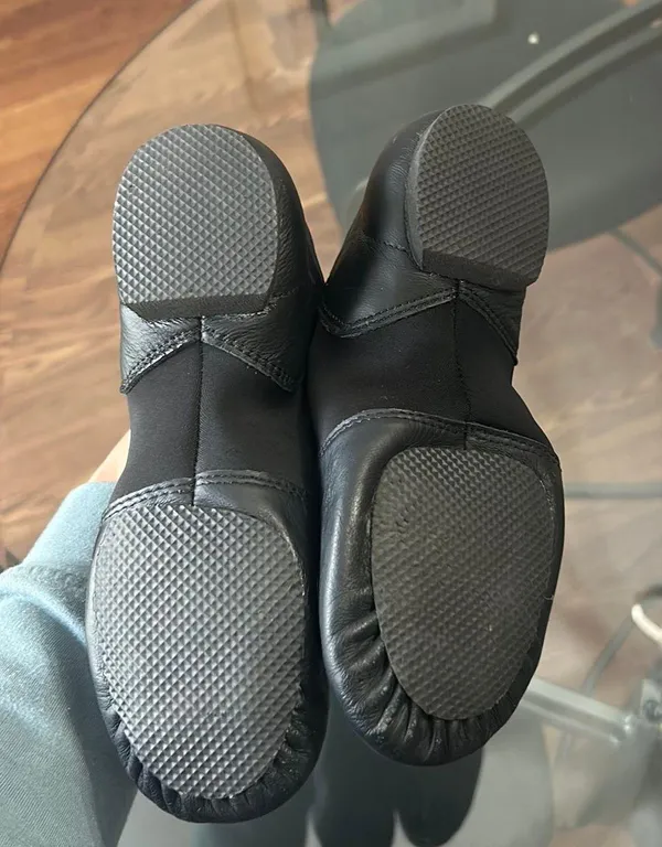 Black Jazz Shoes Size 7 - Image 2