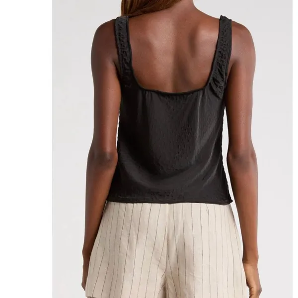 ASTR the Label Women's‎ Janesa Textured Satin Top, Black, Size Medium, NWT - Image 3