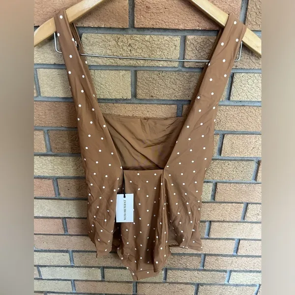 WeWoreWhat Vintage Low Leg Micro Polka Dot One Piece Swimsuit Biscotti Tan Sz M - Image 4