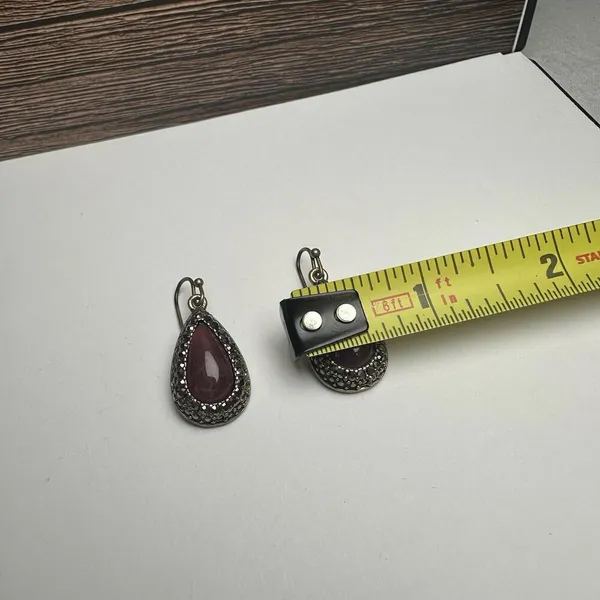 Lia Sophia Plum Red Teardrop Rhinestone Dangle Pierced Earrings Bronze Tone - Image 3