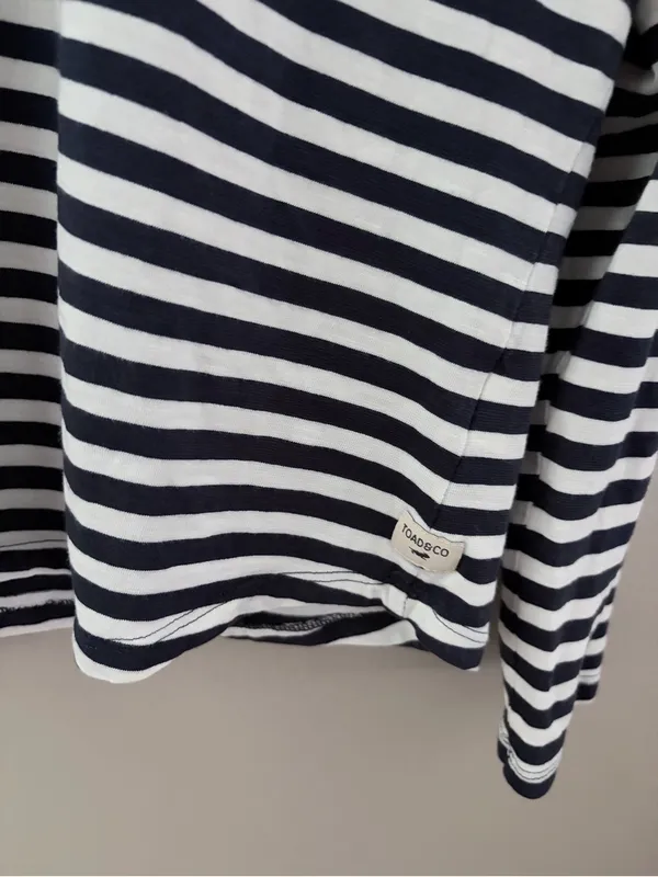 Toad&Co Striped Long Sleeve V-Neck Top Medium Navy Blue White Organic Cotton - Image 2