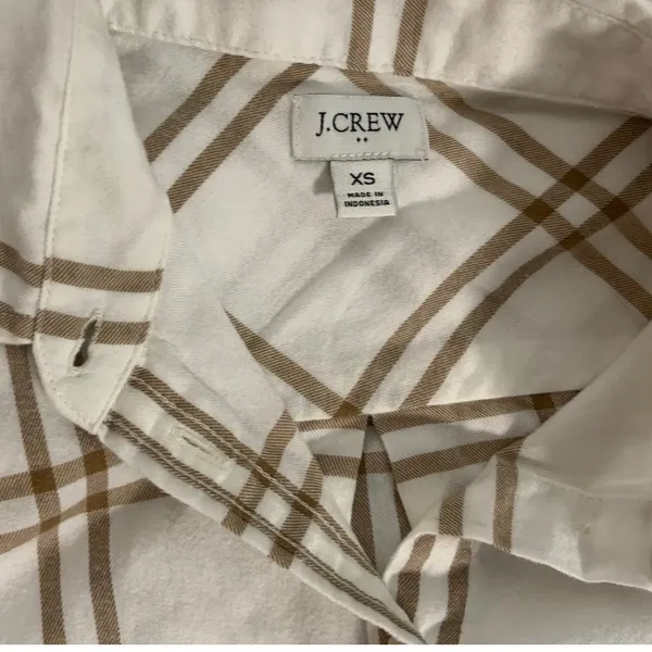 J. Crew Cotton Plaid Button‎ down size XS - Image 3