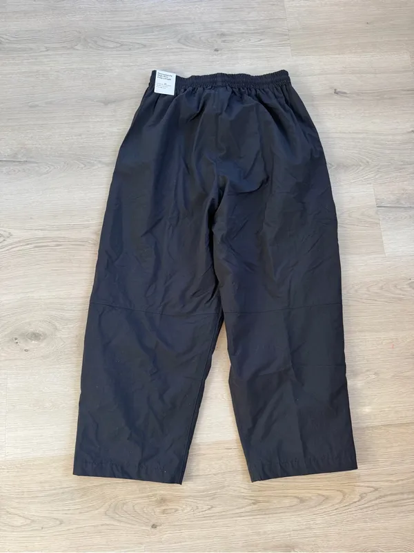 Cool Baggy Casual Nike Wide Leg Parachute Pants with Buttons in Black - Image 3