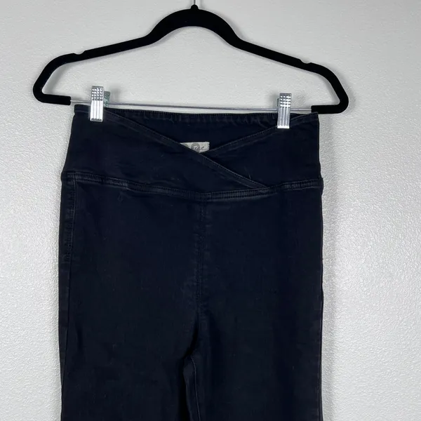 We The Free Venice Flare Stretch Pant‎ Black Surplice Waist Size 29 - Image 6