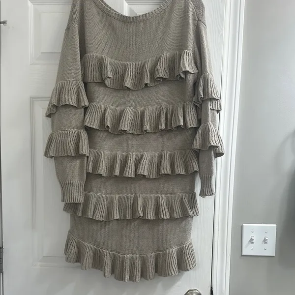 One Teaspoon Elegant Ruffle Tiered Sweater Dress - Beige - Image 3
