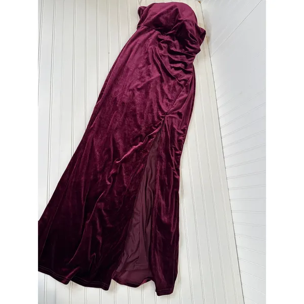 NWOT Lulus Perfectly Captivating Plum Purple Velvet Strapless Maxi Dress Size L - Image 2