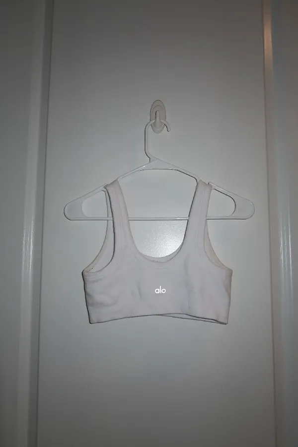 Alo Yoga Wellness Bra White - Image 2
