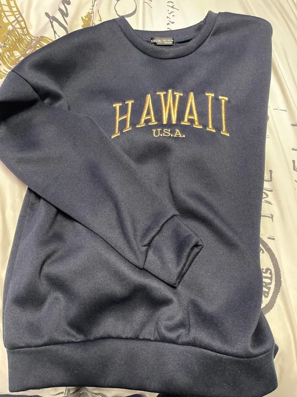 SheIn Crew Neck Sweatshirt - Image 2