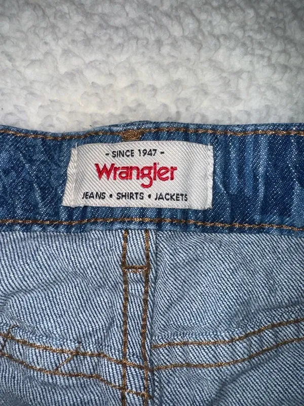Wrangler Shorts - Image 4