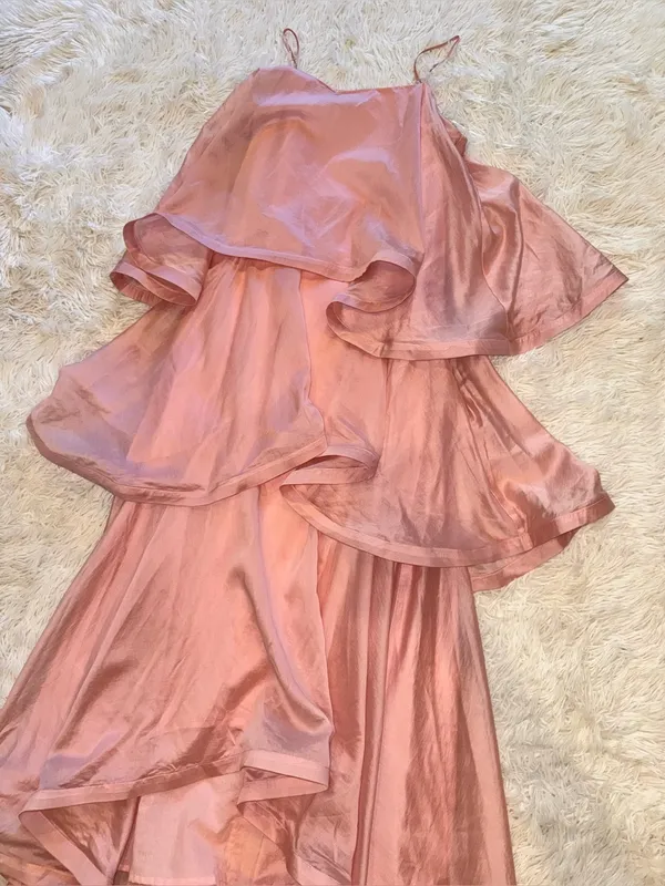 NEW Elliatt Tilly Tiered Maxi Dress blush pale pink satin fabric Sz M - Image 6