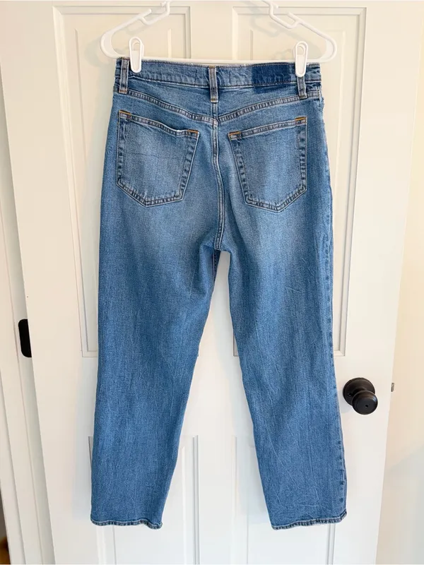 Abercrombie Ultra High Rise Ankle Straight Distressed‎ Jeans 29/8R Light Wash - Image 3