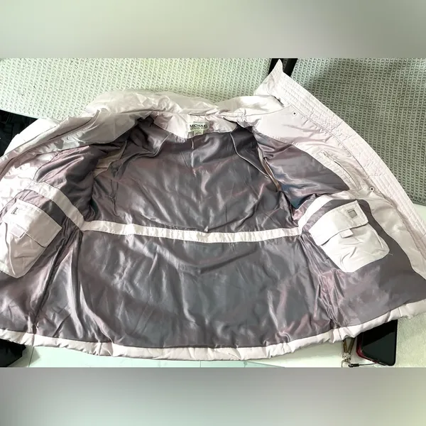 Michael Kors puffer jacket 🌸🌸 - Image 11