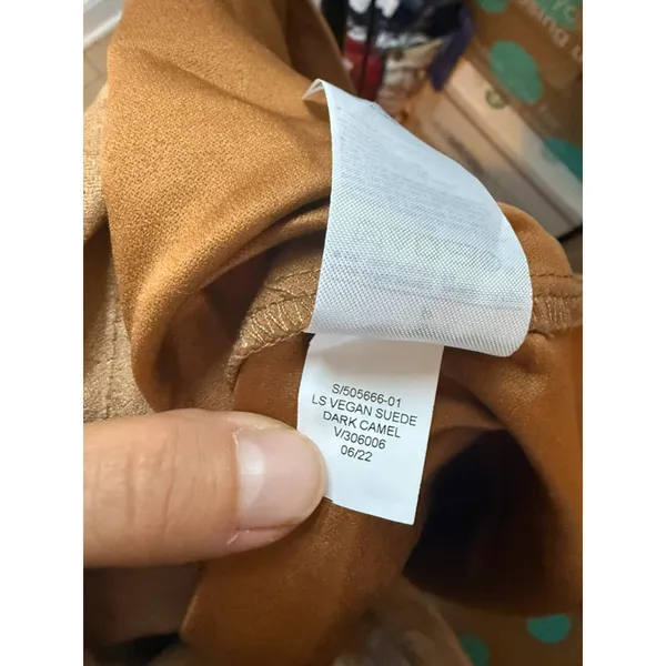 Banana Republic Tan Vegan Suede Shacket - Image 5