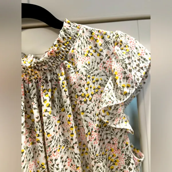 Loft Floral Print Women's Ruffle neck Top EUC Sz L white pink green yellow - Image 2