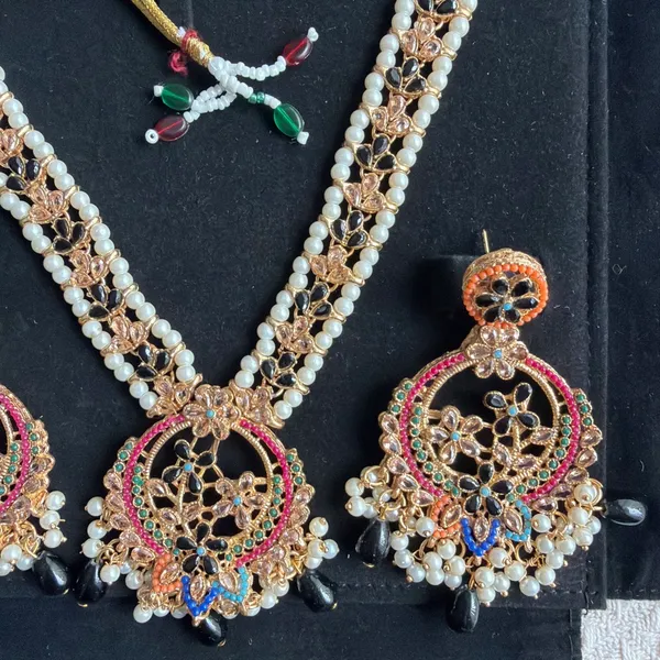 Traditional indian jewelry set Gold - Image 3