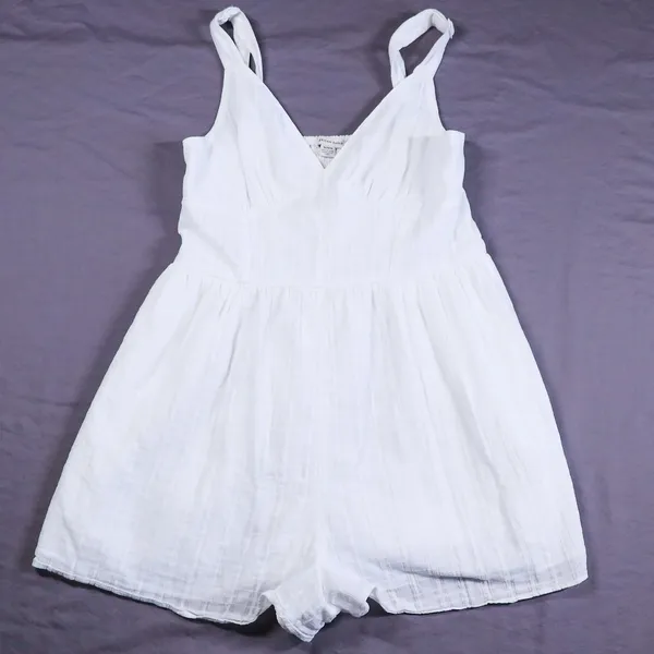 American Eagle Romper Womens Medium White Cotton Grid Smocked Back Summer V-Neck - Image 5