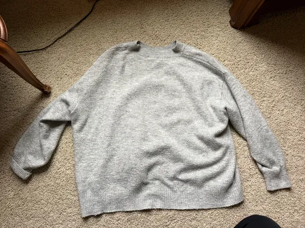 H&M Sweater - Image 2