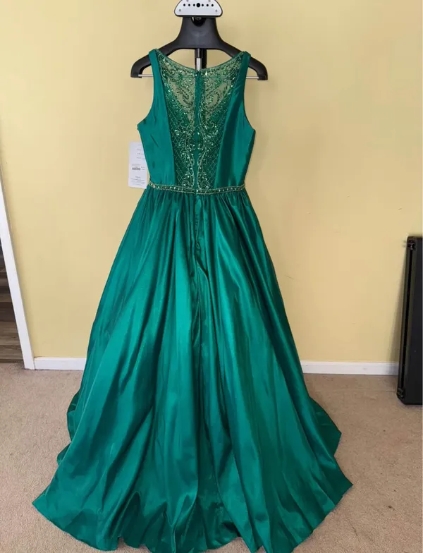 Emerald Green Prom Dress - Image 3