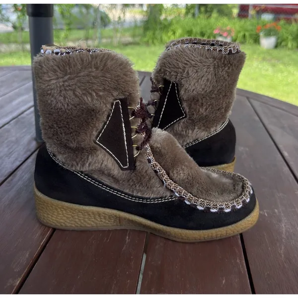Vintage Snowland Faux Fur Suede Boots Sherpa Lined Lace Up Retro Winter Size 7 - Image 4