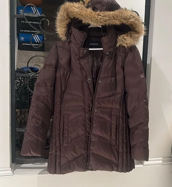 puffer hooded jacket size Medium Read Notes - Image 2
