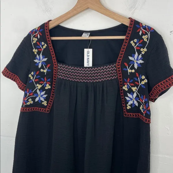 Old Navy Black Mini Dress with Multicolor Floral Embroidery boho size Medium - Image 3