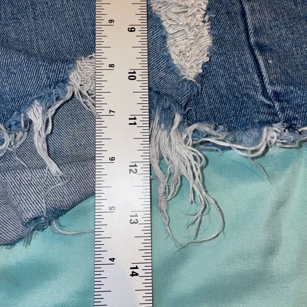 Abercrombie & Fitch Y2K Mom Shorts Womens 31/12 Blue Distressed High Rise Boho - Image 4
