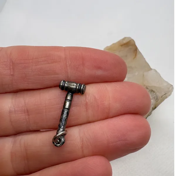 Vintage Silver Tone Gavel Charm‎ Judicial Hammer Law Lawyer Pendant 1.38g - Image 4
