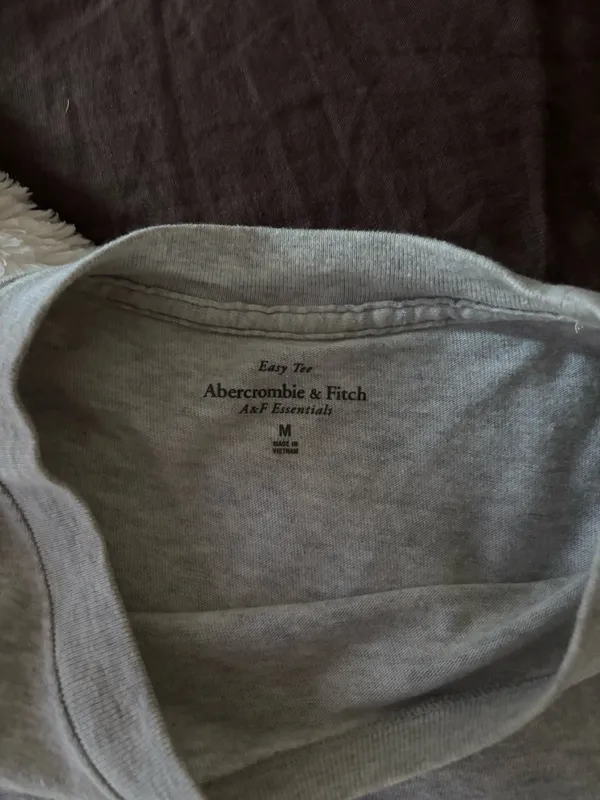 Abercrombie tee - Image 2