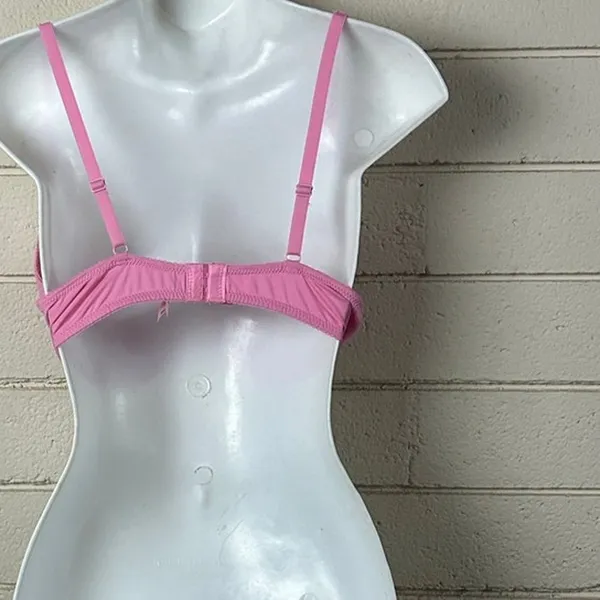 Juicy Couture Pink Bra size 36C - Image 7