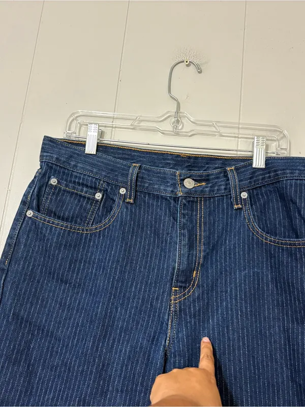 Levi’s Low Pro Pinstripe Jeans Dark Wash Straight Leg Low Rise Size 31 - Image 4