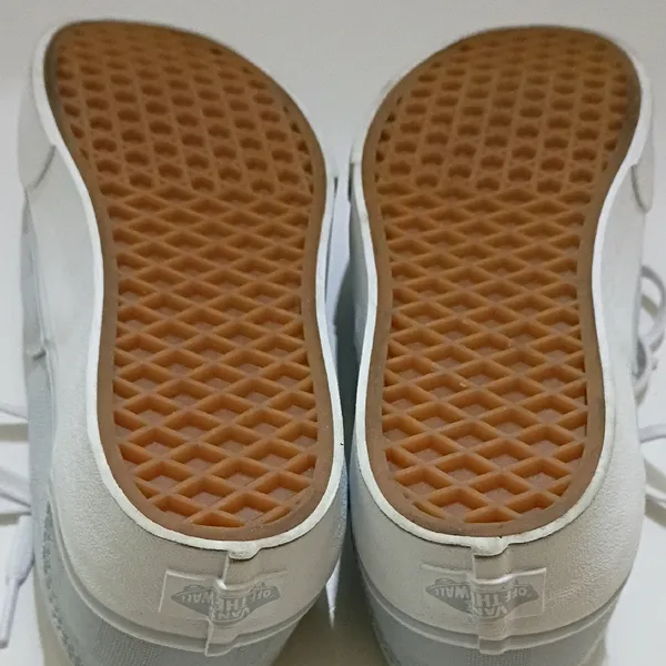 Vans Doheny Light Blue Checkered Sneakers - Image 8