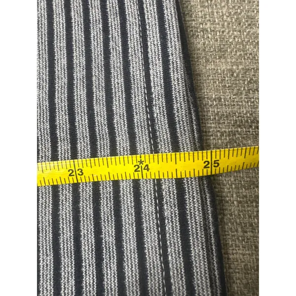 D&D Lifestyle Womens XL Grey Black Striped Short Sleeve Knit Scoop Neck Top - Image 6