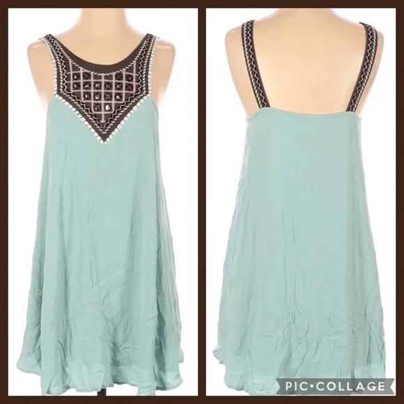 Umgee Sleeveless Mint Green Bead & Metallic Detail Short Shift Dress S - Image 2