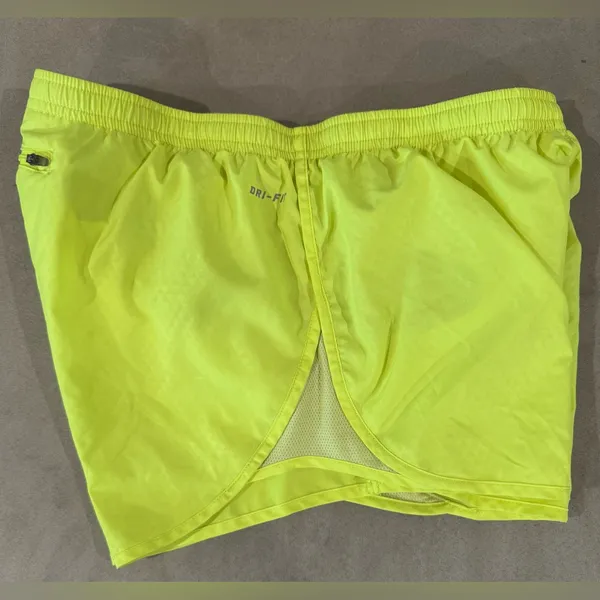 Nike Women's Neon Yellow Athletic Shorts‎ Size Small - Image 3