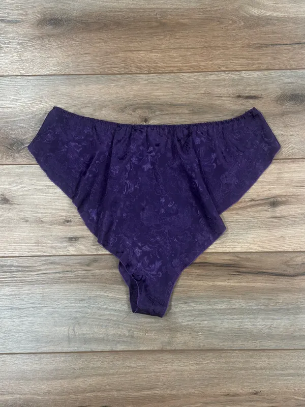 VICTORIA’S SECRET Vintage Chic 90s Gold Label Purple Sleep Shorts | Size Medium - Image 5
