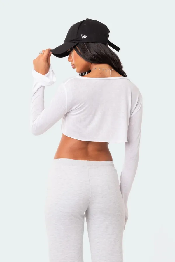 Edikted Raw Sheer Hem Crop Top Long Sleeve XS - Image 2