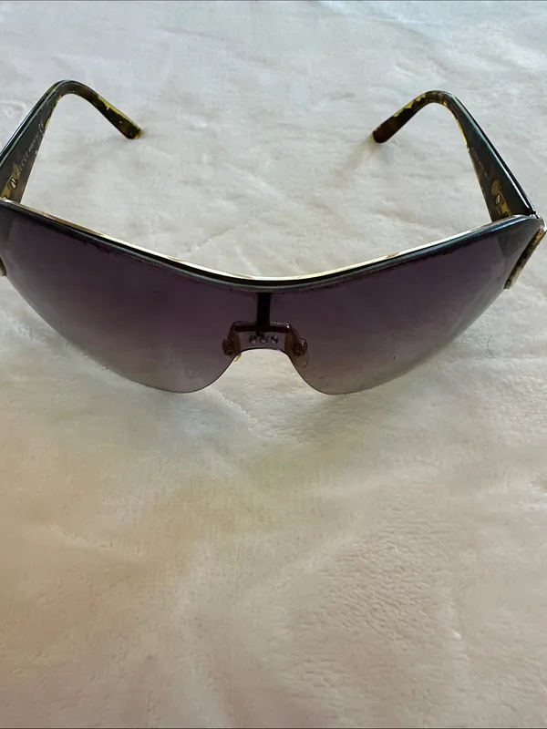 Gucci Women's Shield Sunglasses in Purple Gradient with Gold Accents- GG 2875/S - Image 12