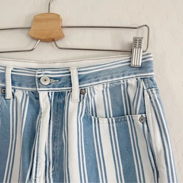 American Eagle AEO Striped Mom Jeans Size 4 Reg. - Image 5