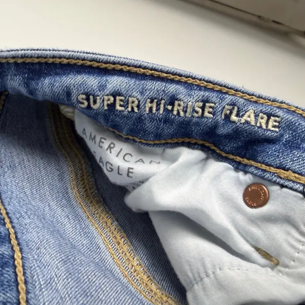 American Eagle Stretch Super Hi-Rise Flare Medium Wash Distressed Casual Size 8 - Image 11