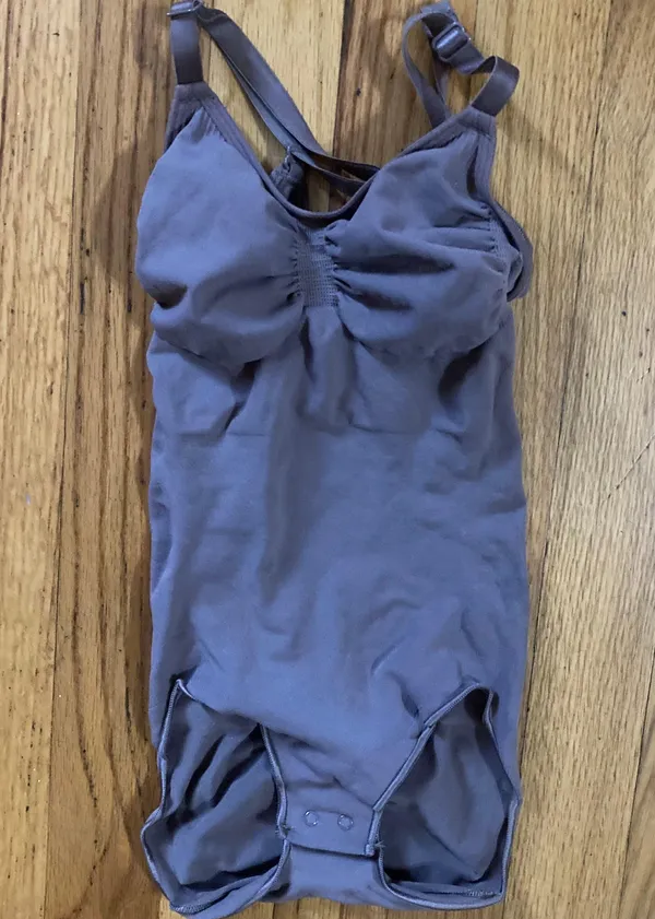 SKIMS RARE!! Umber Sculpting Bodysuit - Image 2