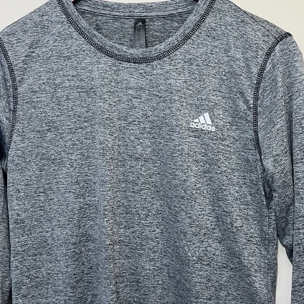 Adidas Women's Long Sleeve Golf Shirt Size Medium - Image 2