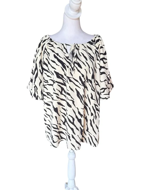 Anthropologie Entro Zebra Print Puff Sleeve Blouse Top Womens Small NEW - Image 2