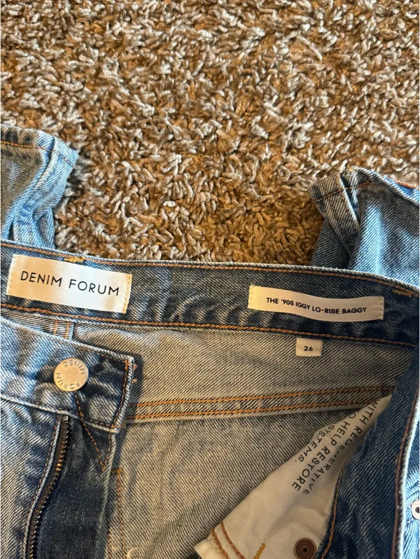 Aritzia Jeans - Image 3