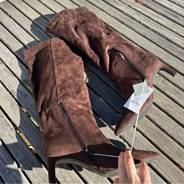 A new‎ day womans Boots Brown faux suede size 9.5 wide knee high winter fall nwt - Image 9