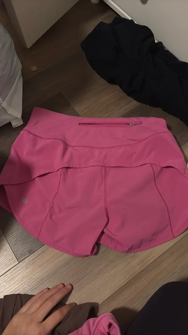 Lululemon Speed Up Shorts - Image 3