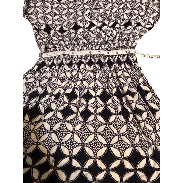 Banana Republic XS Black White Geometric Print Dress Smocked Waist Stretch - Image 7