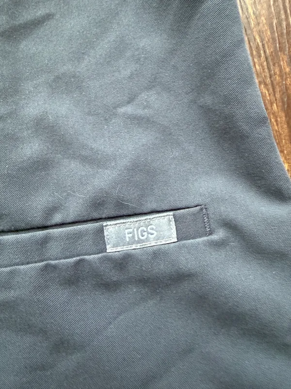 FIGS Women’s Charcoal Gray Casma Three Pocket Scrub Top - Size S - Image 6