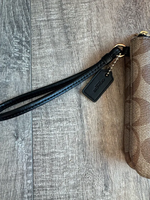 Coach Signature Coated Canvas Double Zip Wristlet - Image 6
