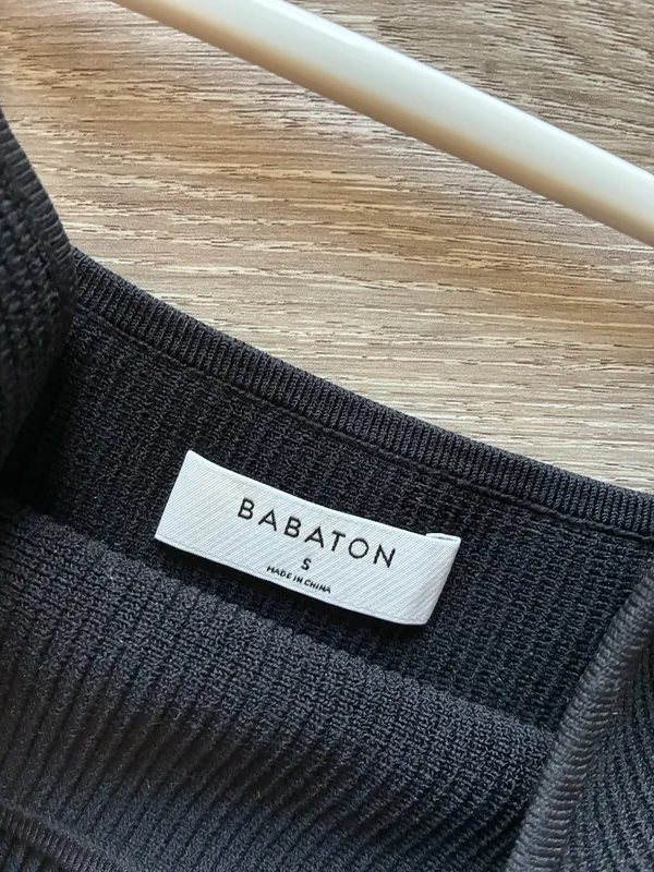 Babaton Aritzia Crop Top Tank - Image 3