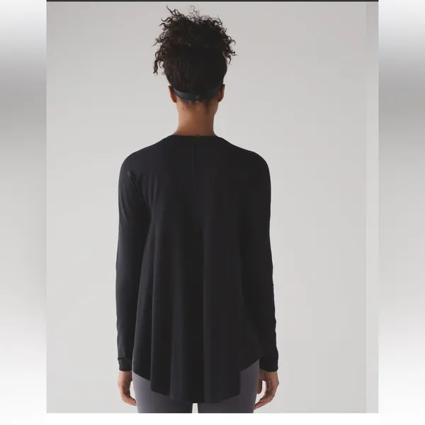 Lululemon Acadia Long Sleeve Top 6 athleisure workout‎ yoga streetwear travel - Image 3